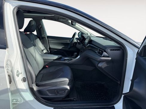 Used 2024 Toyota Camry XSE image 16