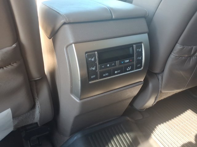 Used 2017 Lexus GX 460 Premium w/ Premium Package AWD/4WD image 11