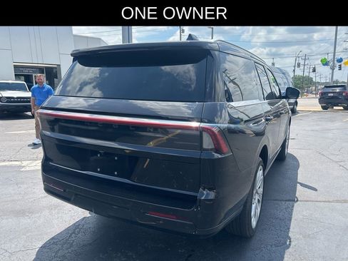 Used 2025 Lincoln Navigator Black Label AWD/4WD image 4