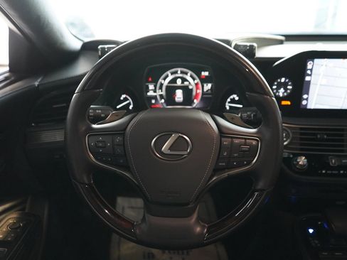 Used 2022 Lexus LS 500 w/ Luxury Package RWD image 15