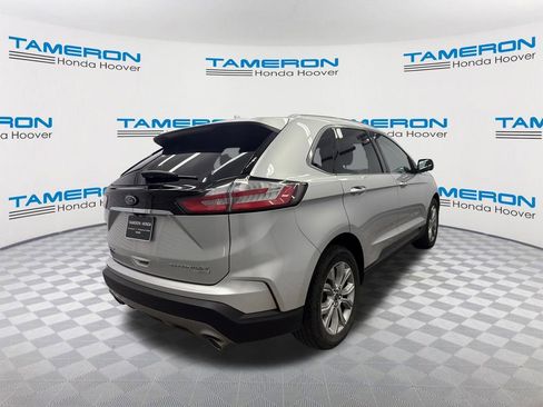 Used 2019 Ford Edge Titanium FWD image 5