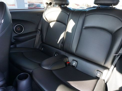 Used 2015 MINI Cooper S image 15