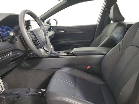 Used 2025 Toyota Camry XSE w/ Premium Plus Package image 17