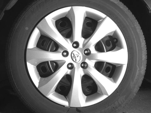 Used 2025 Toyota Corolla LE FWD image 12