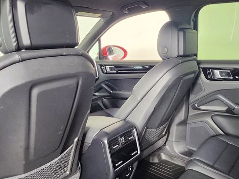 Used 2021 Porsche Cayenne E-Hybrid image 14