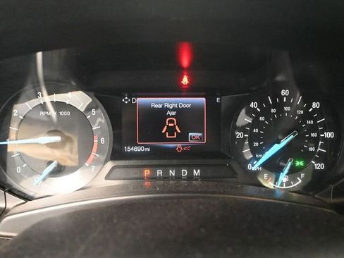 Used 2017 Ford Expedition XLT image 28