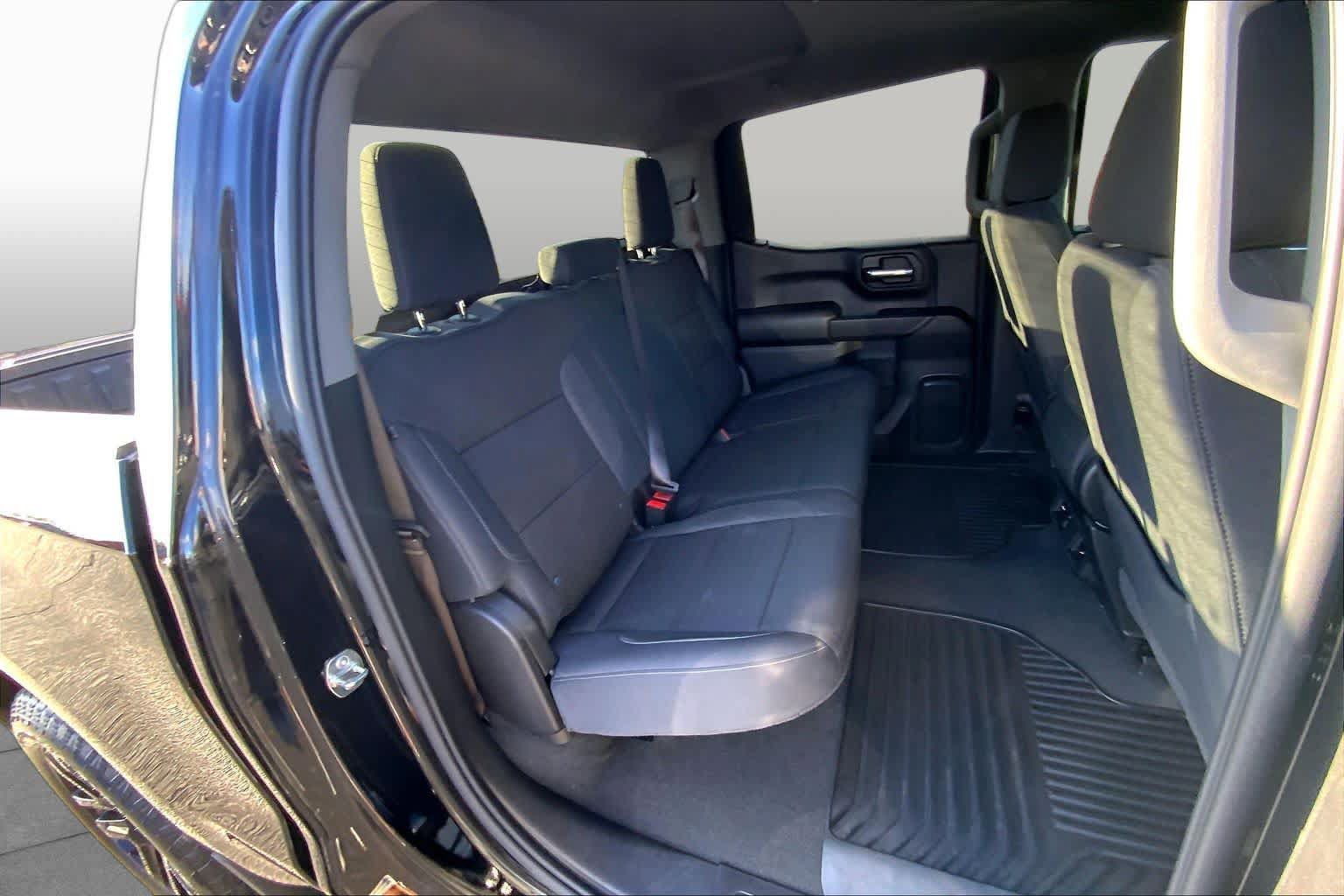 Used 2026 Chevrolet Silverado 1500 Custom w/ Turbomax Blackout Package AWD/4WD image 20