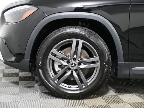 New 2025 Mercedes-Benz GLA 250 4MATIC image 11