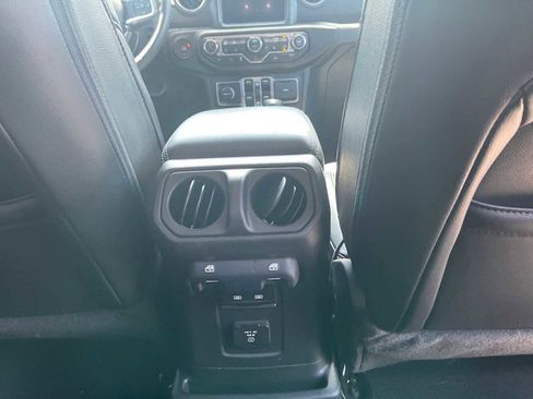 Used 2023 Jeep Wrangler Unlimited Sahara w/ Cold Weather Group AWD/4WD image 25
