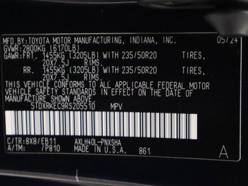 Used 2024 Toyota Sienna XSE FWD image 17