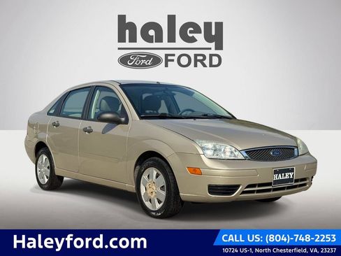 Used 2007 Ford Focus S FWD image 1