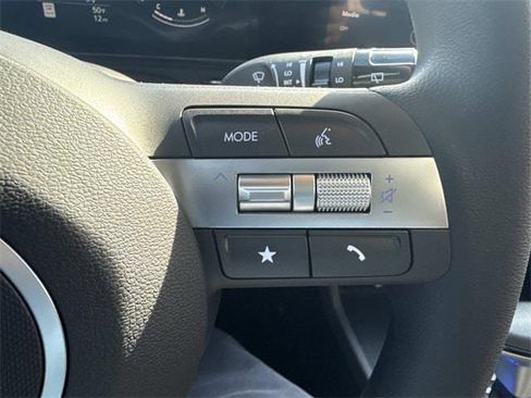 New 2026 Hyundai Kona SE image 11