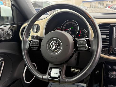 Used 2019 Volkswagen Beetle 2.0T SE image 12
