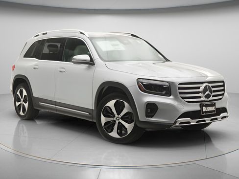 New 2026 Mercedes-Benz GLB 250 image 1