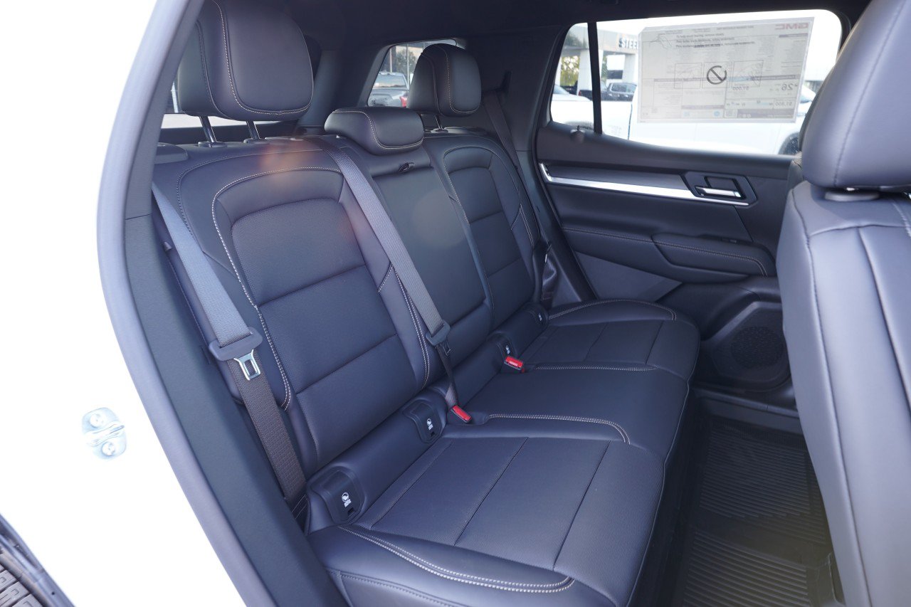New 2027 GMC Terrain Elevation w/ Elevation Premium Package FWD image 24