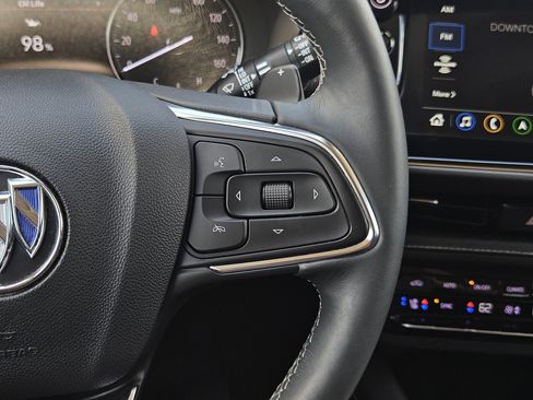 Used 2022 Buick Envision Avenir w/ Safety Package FWD image 15