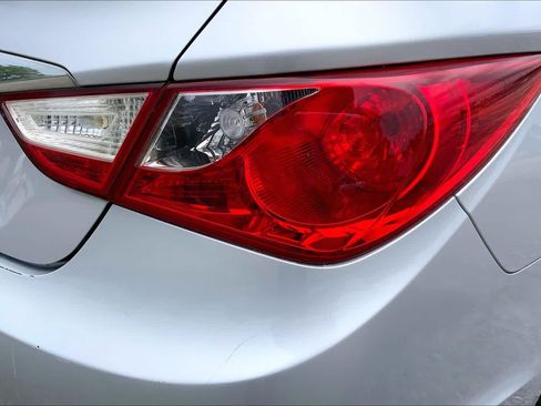 Used 2012 Hyundai Sonata GLS w/ Popular Equipment Pkg FWD image 29