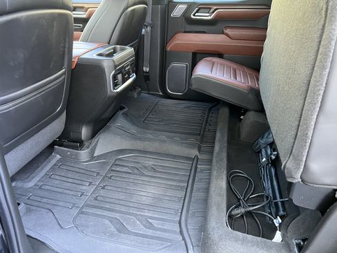 Used 2023 GMC Sierra 1500 Denali Ultimate AWD/4WD image 18