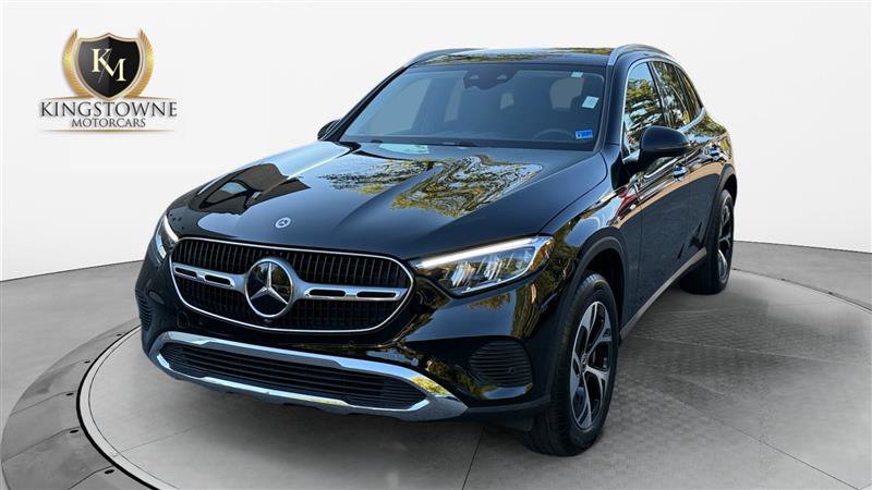 Used 2025 Mercedes-Benz GLC 350e 4MATIC w/ Driver Assistance Package image 1