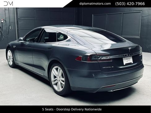 Used 2015 Tesla Model S 85 image 5