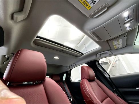 Used 2023 MAZDA CX-30 AWD 2.5 S w/ Preferred Package image 17