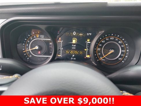 New 2025 Jeep Gladiator Sport image 19