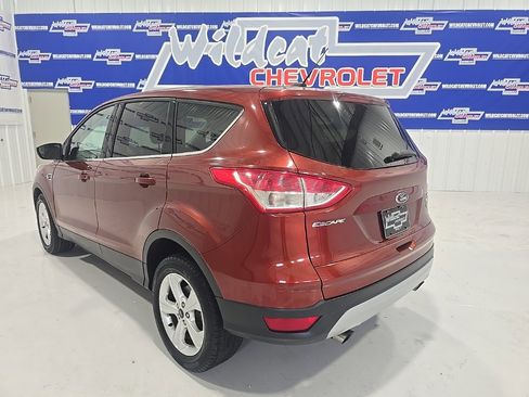Used 2015 Ford Escape SE image 6