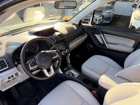 Used 2018 Subaru Forester 2.5i Premium w/ All-Weather Package image 12