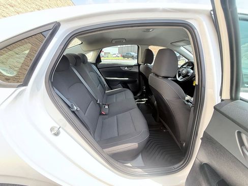 Used 2020 Kia Forte Sedan FWD image 12