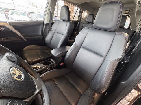Used 2013 Toyota RAV4 Limited image 23