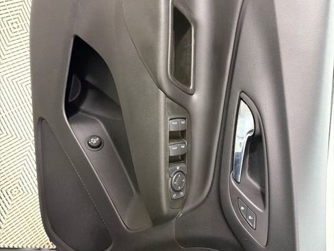 Used 2022 Chevrolet Equinox LT FWD image 10