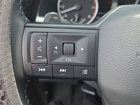 Used 2026 Nissan Rogue SV FWD image 11