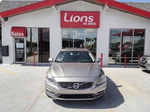 Used 2016 Volvo S60 T5 Inscription Platinum FWD image 1