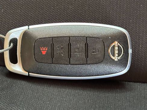 Used 2025 Nissan Sentra SV FWD image 21