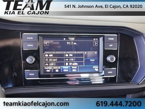 Used 2024 Volkswagen Jetta SE image 23