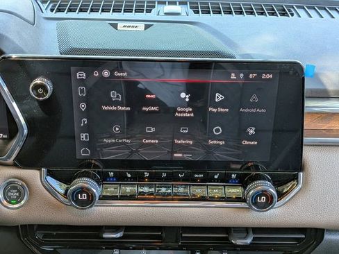 New 2026 GMC Canyon Denali image 18