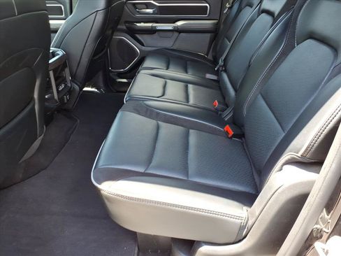 Used 2025 RAM 1500 Laramie AWD/4WD image 7