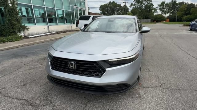 Used 2025 Honda Accord LX image 3