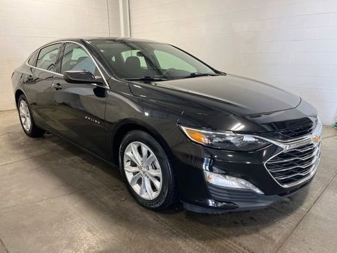 Used 2024 Chevrolet Malibu LT FWD image 3