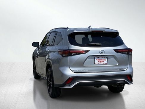 Certified 2025 Toyota Highlander XSE AWD/4WD image 6