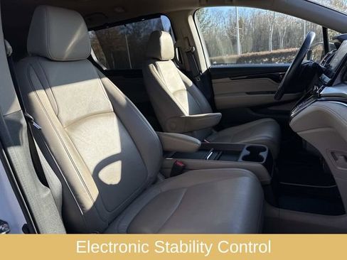 Used 2021 Honda Odyssey Touring image 14