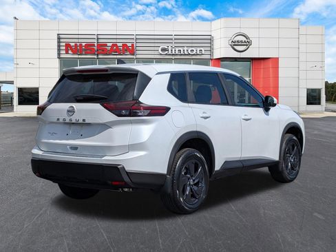 New 2026 Nissan Rogue SV FWD image 3
