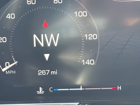 New 2026 GMC Sierra 1500 SLT w/ SLT Premium Package image 19