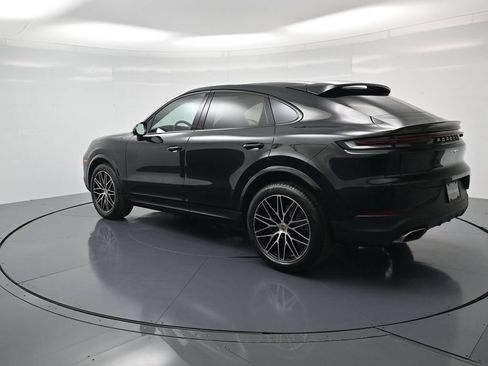Certified 2026 Porsche Cayenne Coupe AWD/4WD image 3
