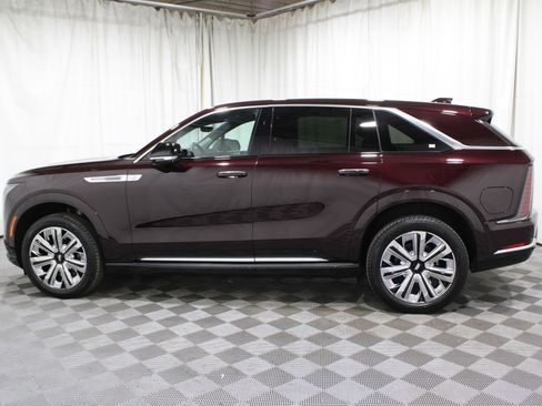 New 2026 Cadillac Escalade IQ Luxury 2 w/ LPO, Radiant Package image 36