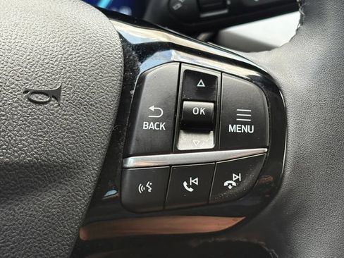 Used 2022 Ford Escape SEL w/ Technology Package FWD image 11