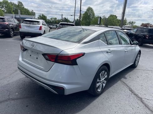 Used 2024 Nissan Altima 2.5 S image 4