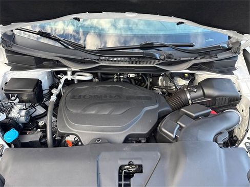 Used 2023 Honda Odyssey Elite image 16