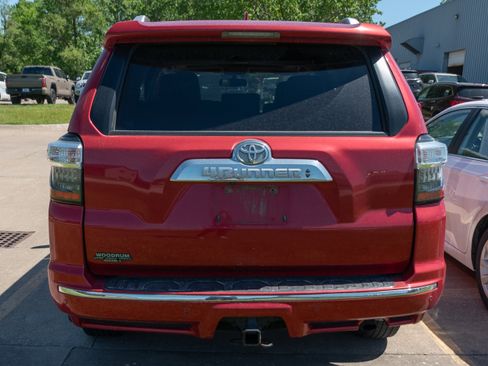 Used 2018 Toyota 4Runner Limited AWD/4WD image 6