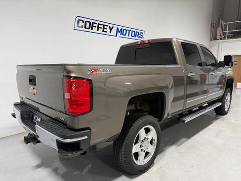 Used 2015 Chevrolet Silverado 2500 LTZ w/ Duramax Plus Package AWD/4WD image 6